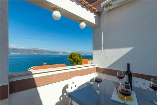 Seaview Apartment Rose 2 Трогир Екстериор снимка